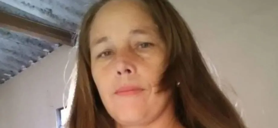 Mulher é morta a facadas pelo ex-companheiro em Água Clara