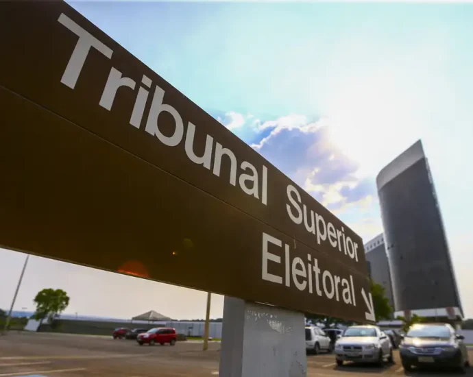 TSE suspende novos registros de filiações após incidentes no sistema