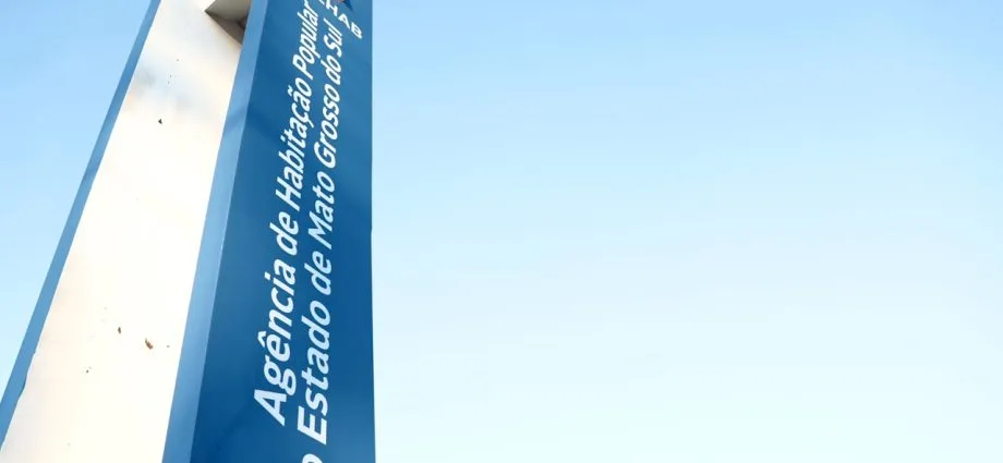 Agehab notifica devedores sobre regularização de contratos habitacionais em MS
