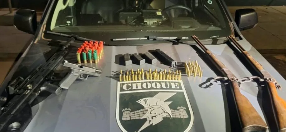Militar do Exército e proprietário de sítio são presos com armas em Bandeirantes