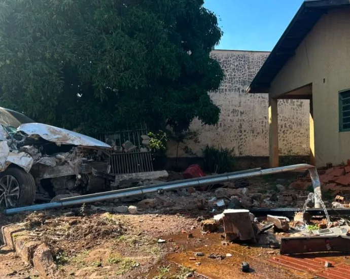 Acidente em Campo Grande: Creta colide com Strada e derruba muro