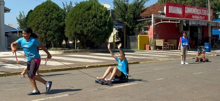 Brincadeiras do Passado Marcam Festival de Inverno em Bonito