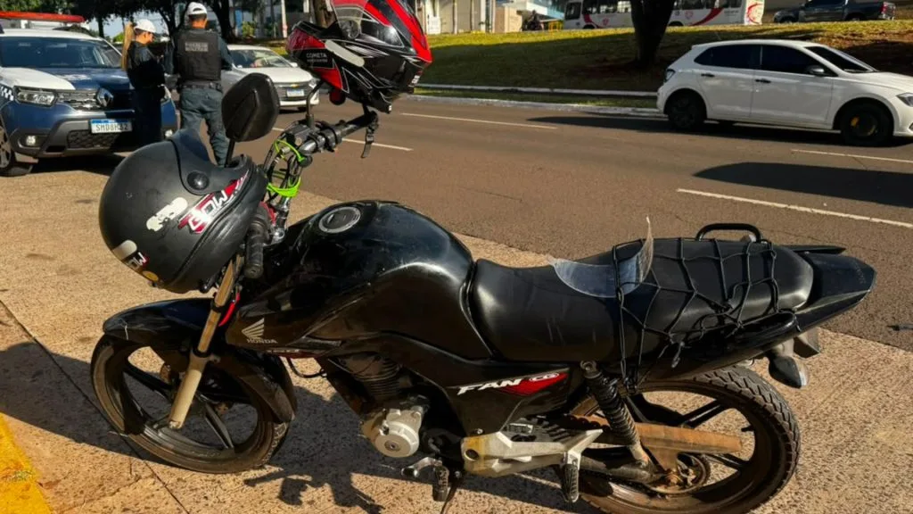 Acidente na Avenida Afonso Pena deixa duas pessoas feridas em Campo Grande