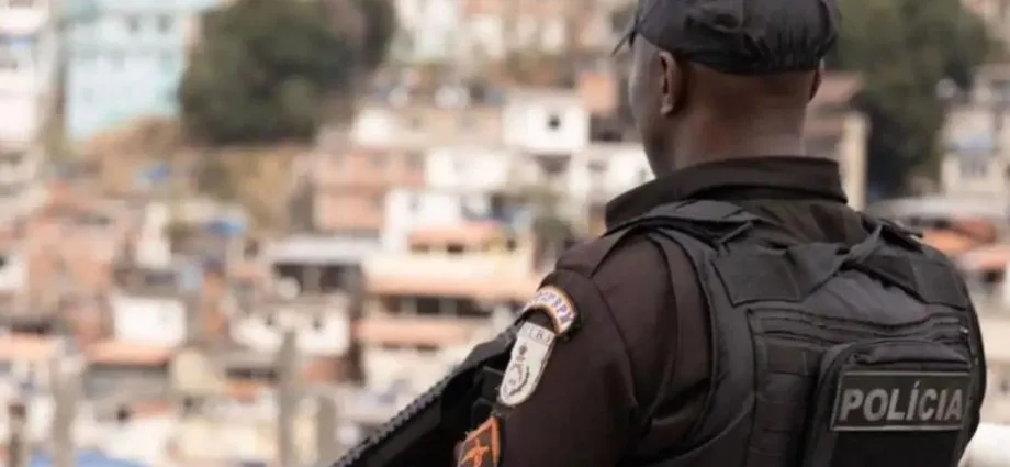 Polícia Militar ocupa comunidades do Complexo de Israel no Rio de Janeiro