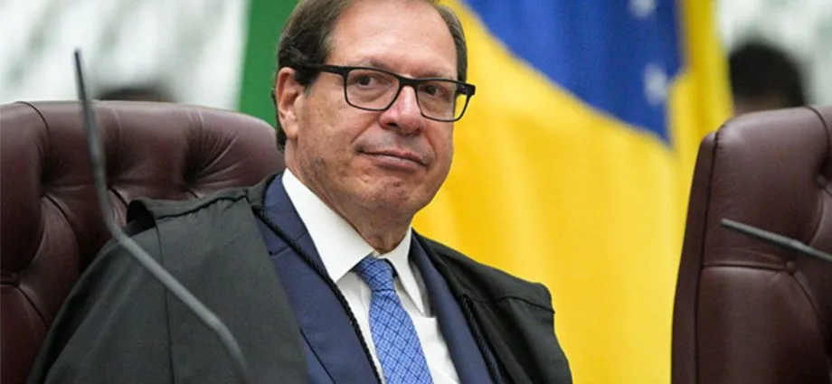 Luis Felipe Salomão toma posse como presidente do STJ em cerimônia com Lula e Alcolumbre