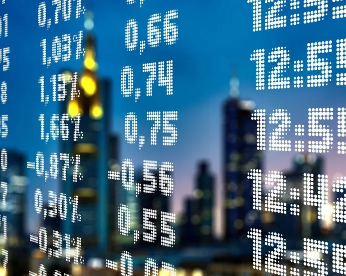 Julho interrompe saída de capital estrangeiro da B3, mas incertezas persistem