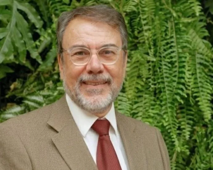 Carlos Monforte, ex-apresentador do 'Bom Dia Brasil', falece em Brasília aos 77 anos