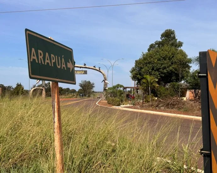 Esvaziamento populacional e apagamento cultural em Arapuá e Garcias