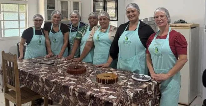 Curso de Gastronomia Qualifica Mulheres em Água Clara