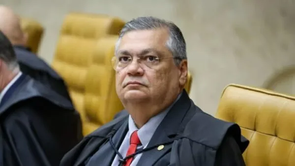 Flávio Dino determina afastamento de presidente do TCE-MA por 180 dias