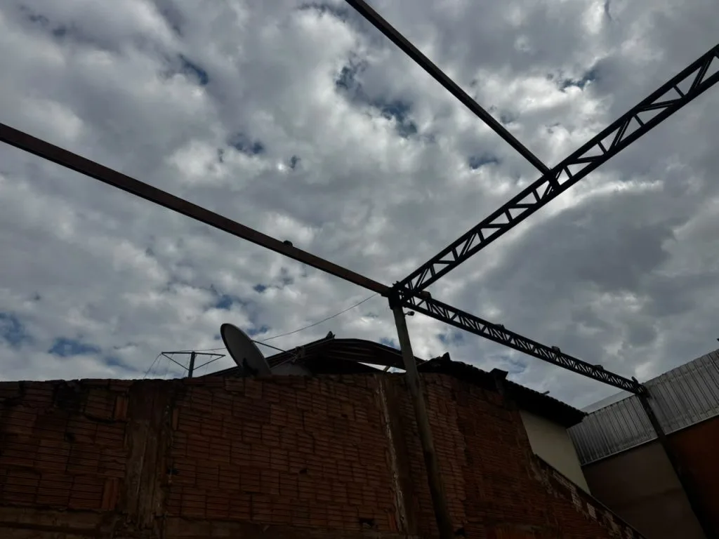 Vendaval provoca danos de R$ 60 mil em Campo Grande