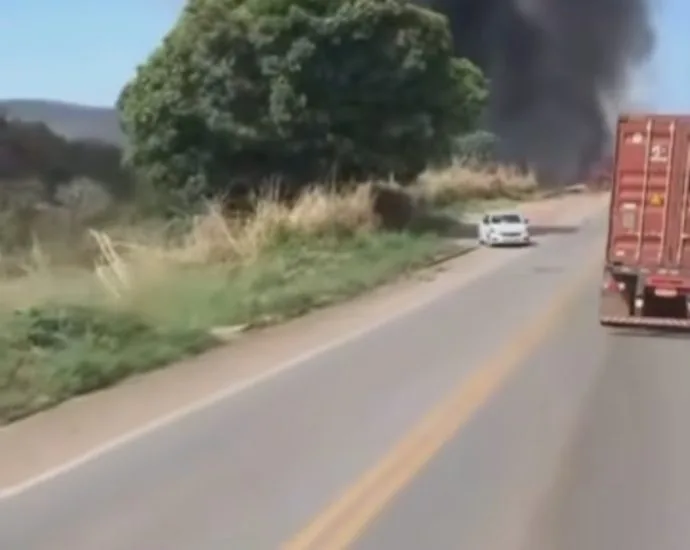 Colisão entre carretas resulta em morte na BR-070 em Cáceres