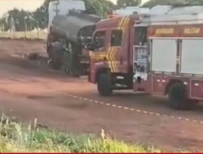 Trabalhador morre em acidente com caminhão de emulsão asfáltica em Jaraguari
