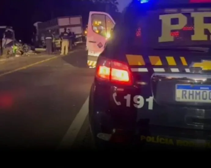 Acidente grave em Ipiranga deixa 23 mortos e interdita BR-373