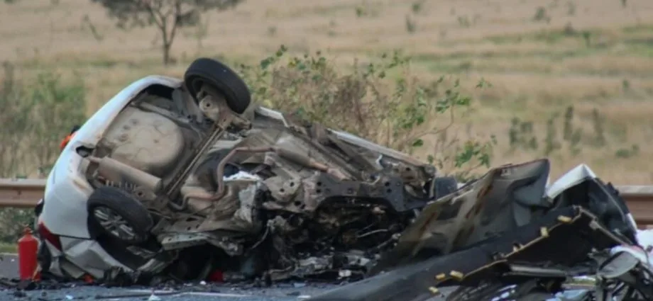 Acidente fatal na BR-163: motorista de Chevrolet Spin morre após colisão com carreta
