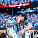 Messi encerra sua trajetória na Seleção Argentina após 20 anos
