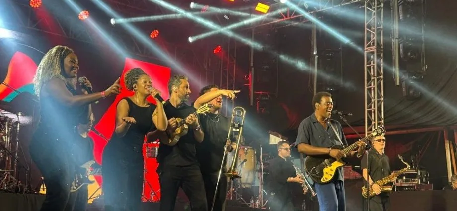 Seu Jorge encanta público em Bonito durante Festival de Inverno