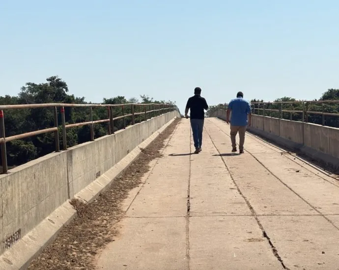 Caminhoneiro envia áudio à filha antes de queda de ponte no Rio Taquari