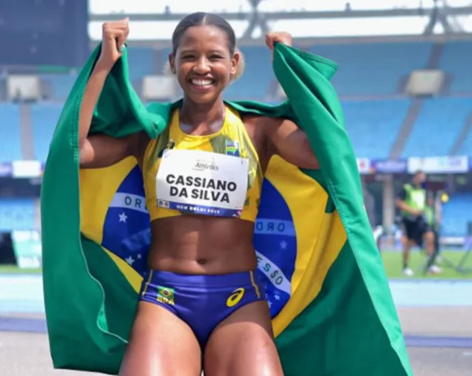 Zileide Cassiano, paratleta brasileira, destaca-se em salto com apoio do pai em Ribeirão Preto