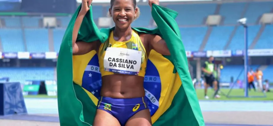 Zileide Cassiano, paratleta brasileira, destaca-se em salto com apoio do pai em Ribeirão Preto
