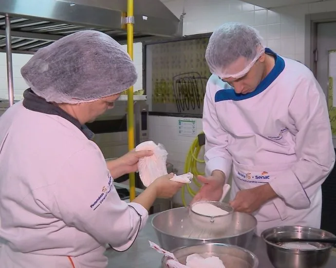Preparativos para o bolo de 127 anos de Campo Grande mobilizam milhares