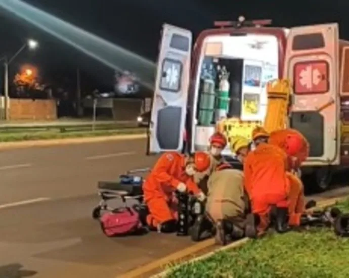 Motociclista de 47 anos sofre acidente grave em Dourados
