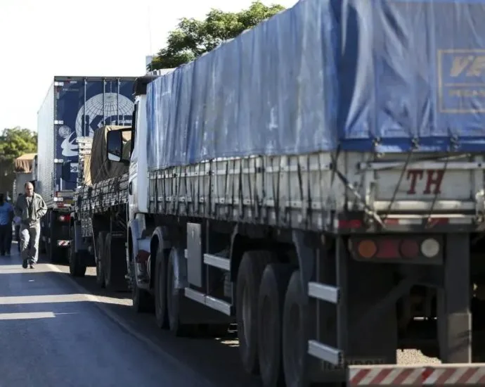 Vagas para Motorista de Caminhão e Aplicador Agrícola em Campo Grande