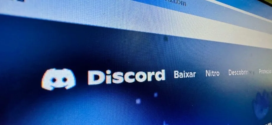 Discord deve comprovar proteção a menores para retomar transmissões ao vivo no Brasil