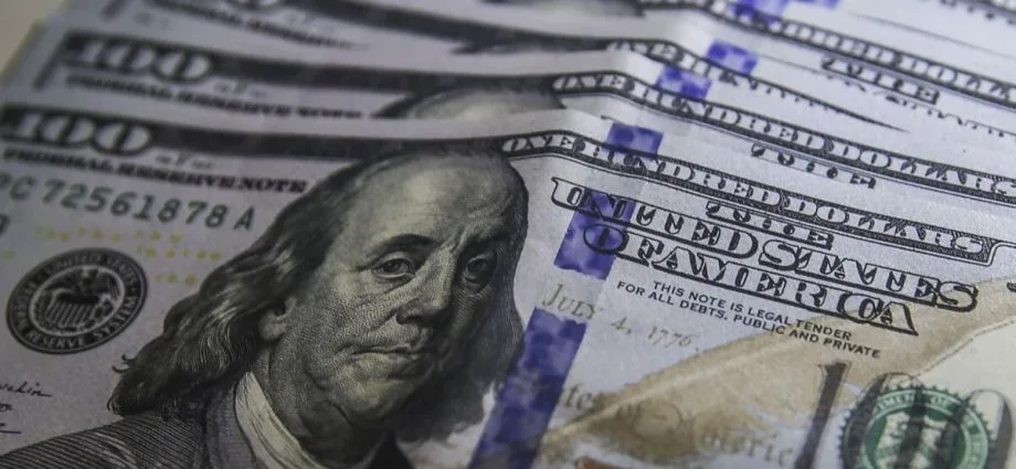 Dólar sobe a R$ 5,11 com aversão ao risco em meio a impasse sobre Ormuz