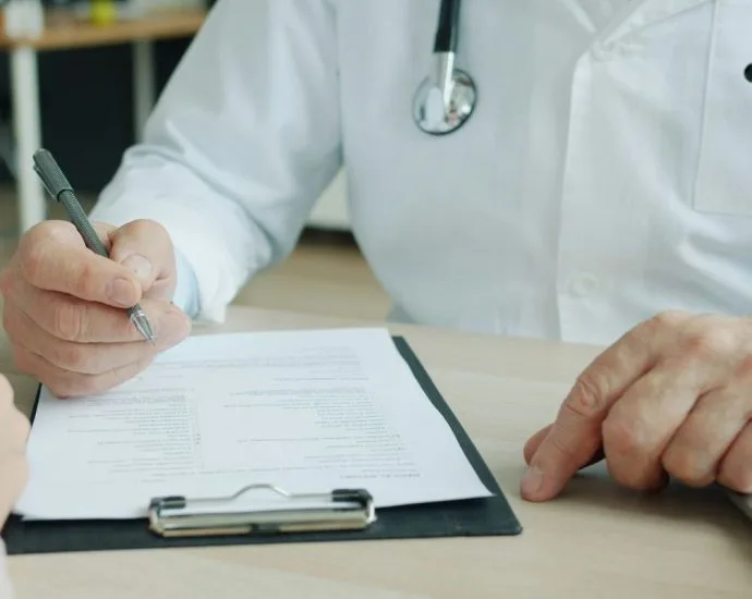 Hospital Regional em Dourados abre 52 vagas com salários de até R$ 11,3 mil