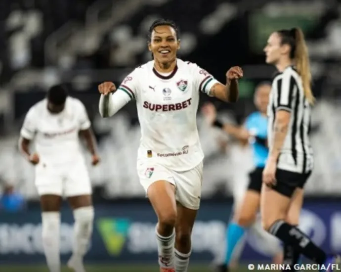 Fluminense vence Botafogo e se aproxima das quartas do Brasileirão Feminino