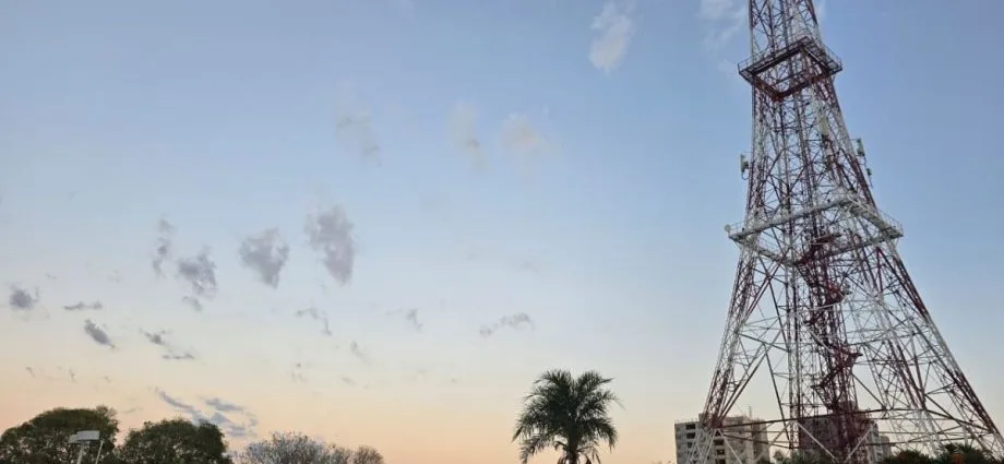 Frente fria traz chuvas fortes, mas calor persiste em Mato Grosso do Sul