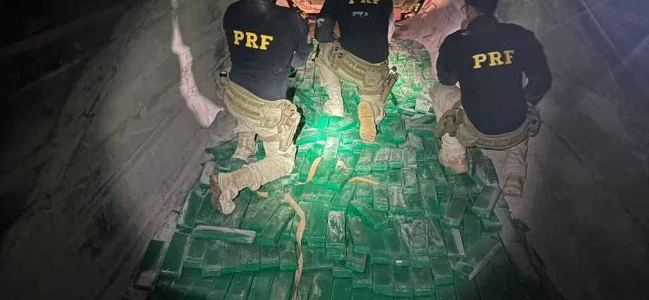 PRF apreende quase 3 toneladas de maconha e mais de meia tonelada de cocaína em Campo Grande