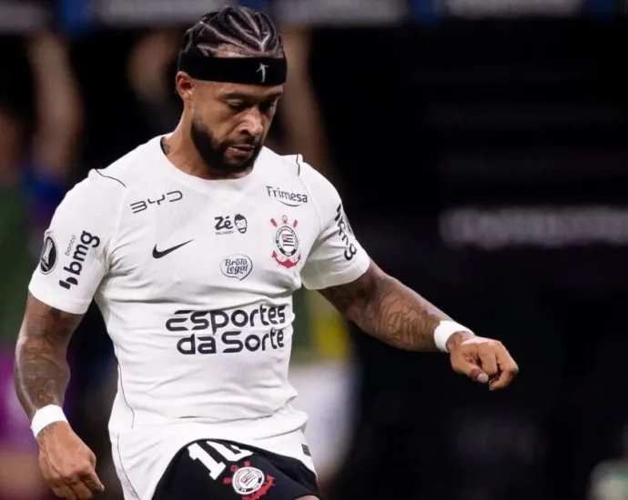 Corinthians é derrotado pelo Coritiba em partida do Brasileirão