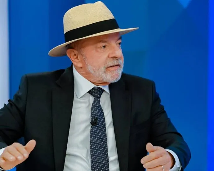 Lula defende Lulinha e afirma que não haverá proteção do governo
