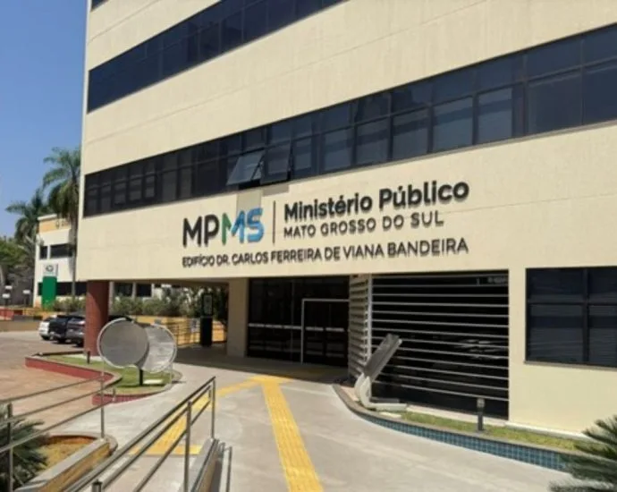 Condenação de homem por homicídio e tentativa de feminicídio em Dourados