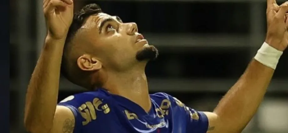 Palmeiras derrota Santos por 3 a 0 e avança na Copa do Brasil