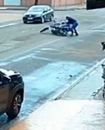 Dupla abandona moto em Maracaju após ataque a tiros