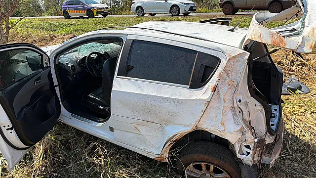 Motorista ferido em capotagem na BR-163, em Nova Alvorada do Sul