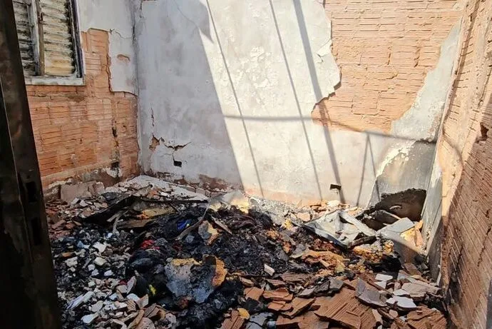 Incêndio em kitnet em Campo Grande é ligado a discussão sobre aluguel atrasado