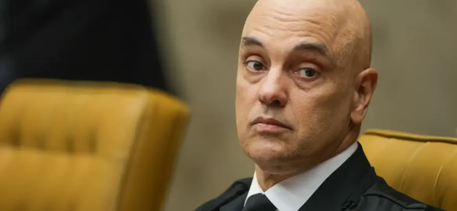 Moraes se manifesta sobre ação de Mendonça e alega vingança