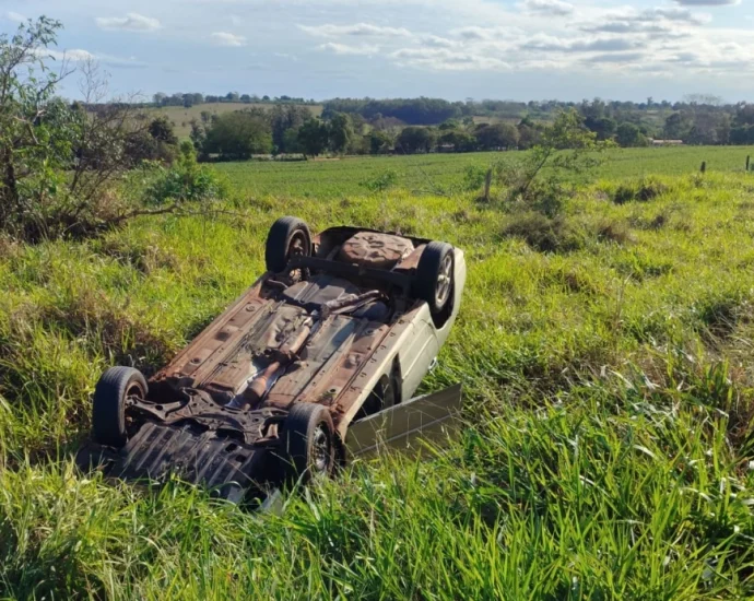 Motociclista sofre acidente em Ivinhema após colisão com carro na BR-376