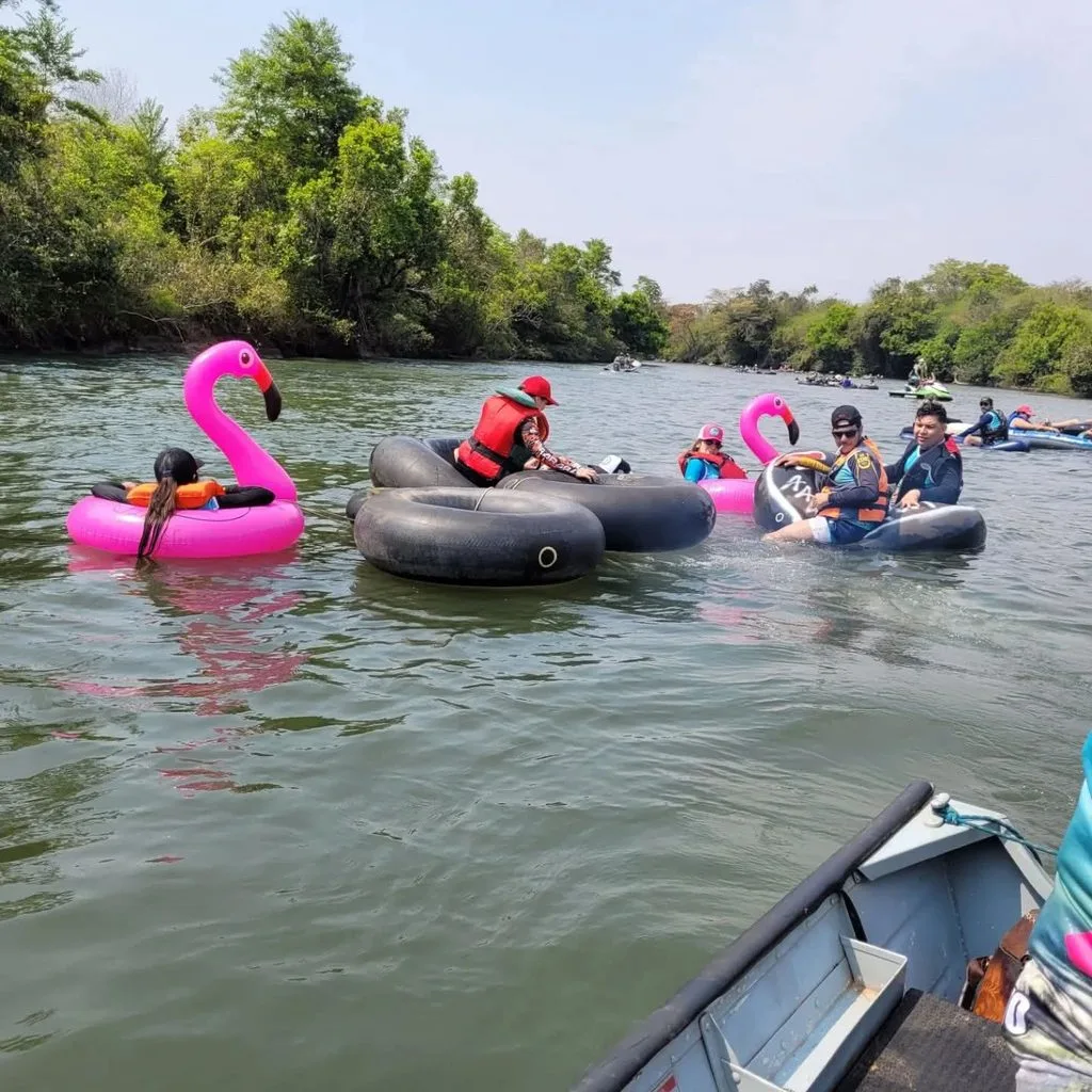 Boia Cross de Água Clara Atraí Aventureiros com Segurança Reforçada