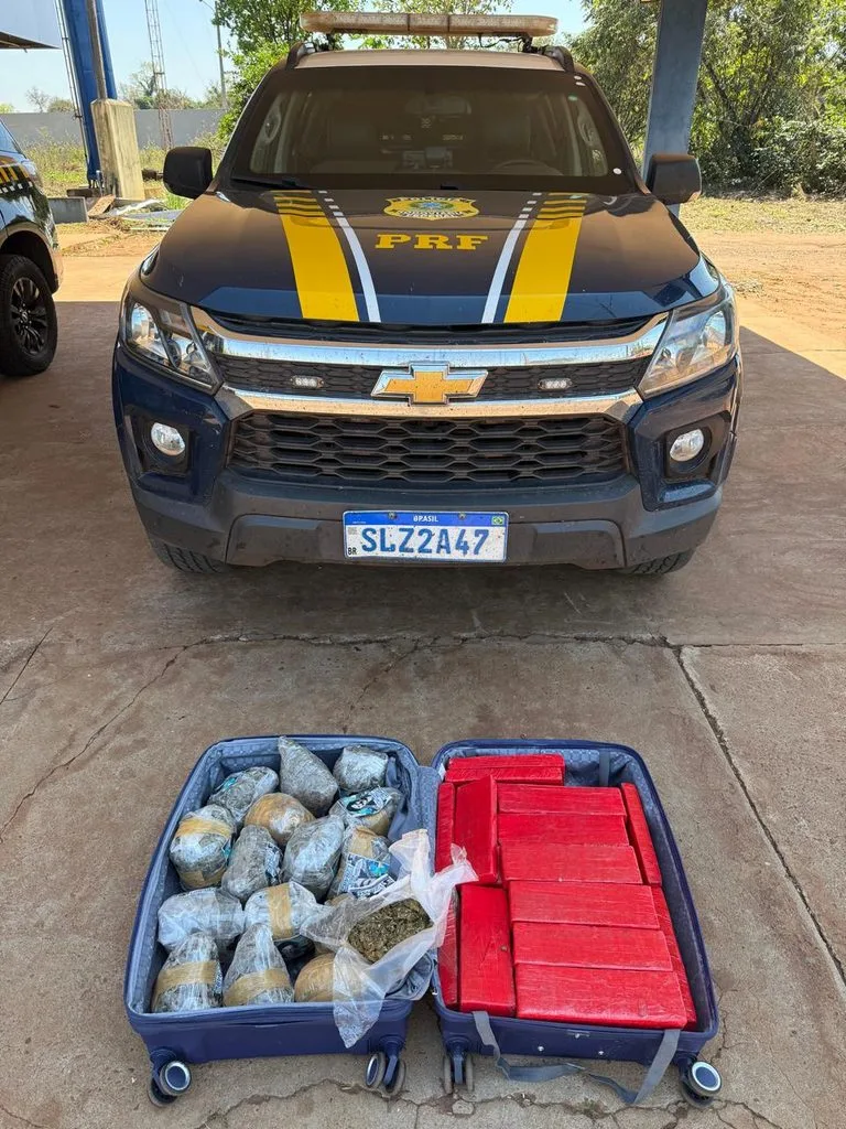Apreensão de 33 kg de drogas em veículo de aplicativo em Água Clara