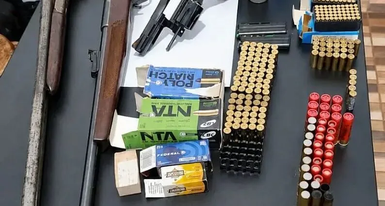 PM apreende três armas em caso de violência doméstica em São Gabriel do Oeste