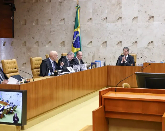 CNI clama por responsabilidade na crise do STF