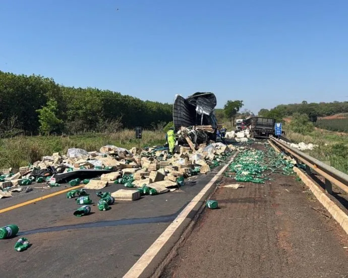 Colisão fatal entre carretas na BR-158 deixa dois mortos em Aparecida do Taboado