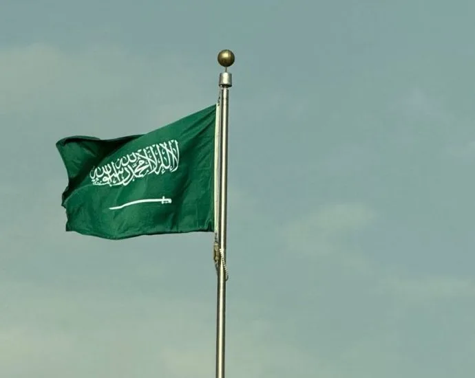 Arábia Saudita ativa sirenes de alerta contra ataques em retaliação ao Iémen
