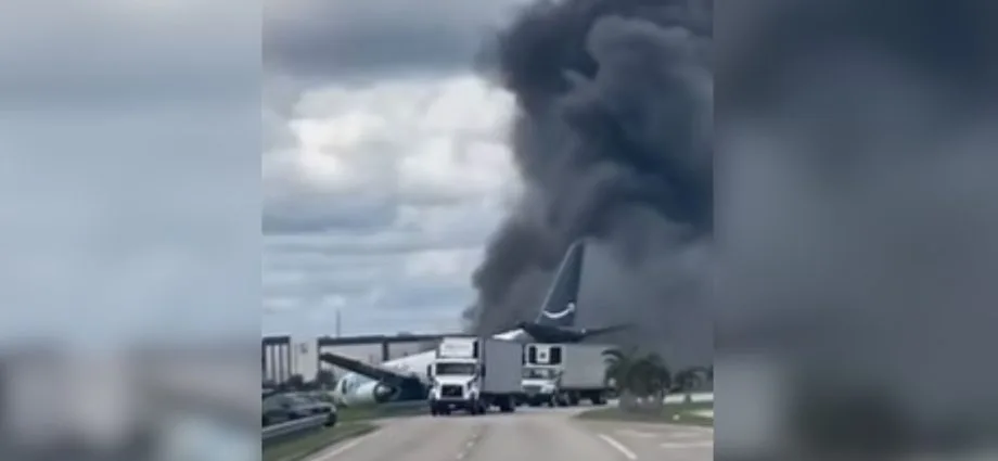 Acidente com avião da Amazon em Miami resulta na morte de cinco pessoas