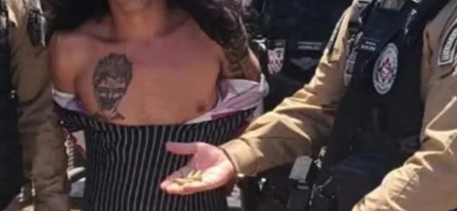 Homem é preso após tentar fugir vestido de mulher em Mulungu, na Paraíba